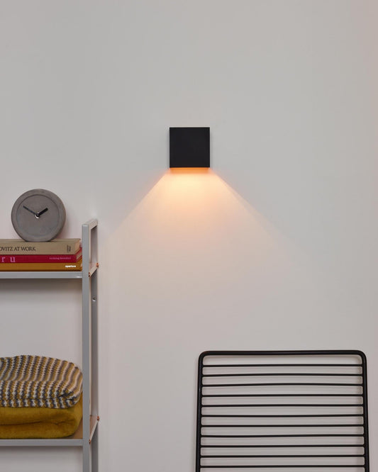 Wandlamp XIO zwart-goud vierkant incl. Led