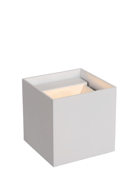 Wandlamp XIO wit vierkant incl. Led