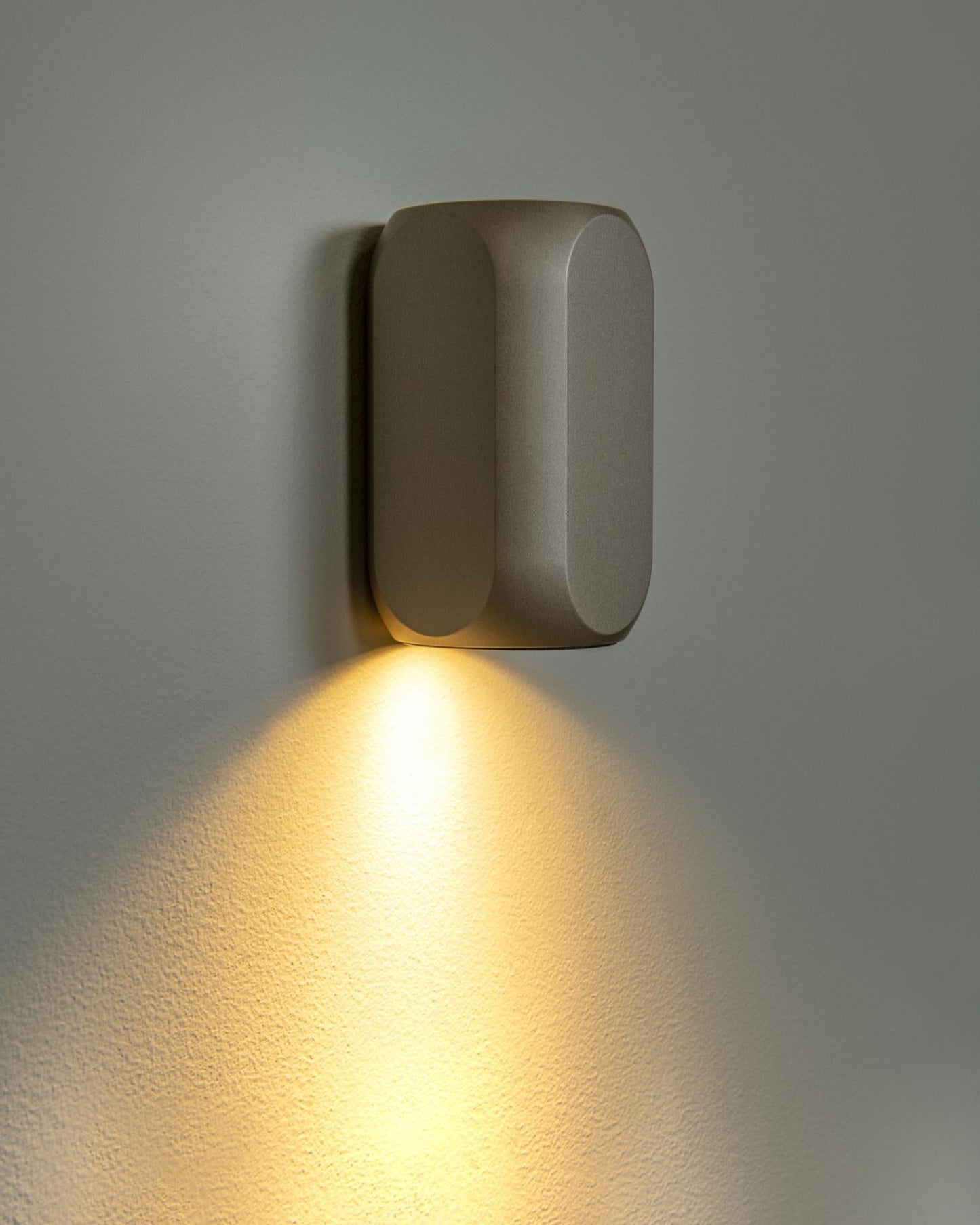 Wandlamp koffie downlighter