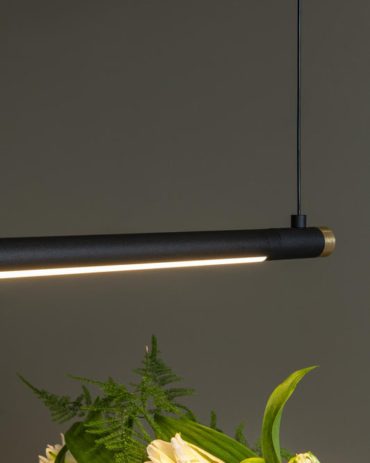 Strakke hanglamp Marnik 152cm zwart-goud