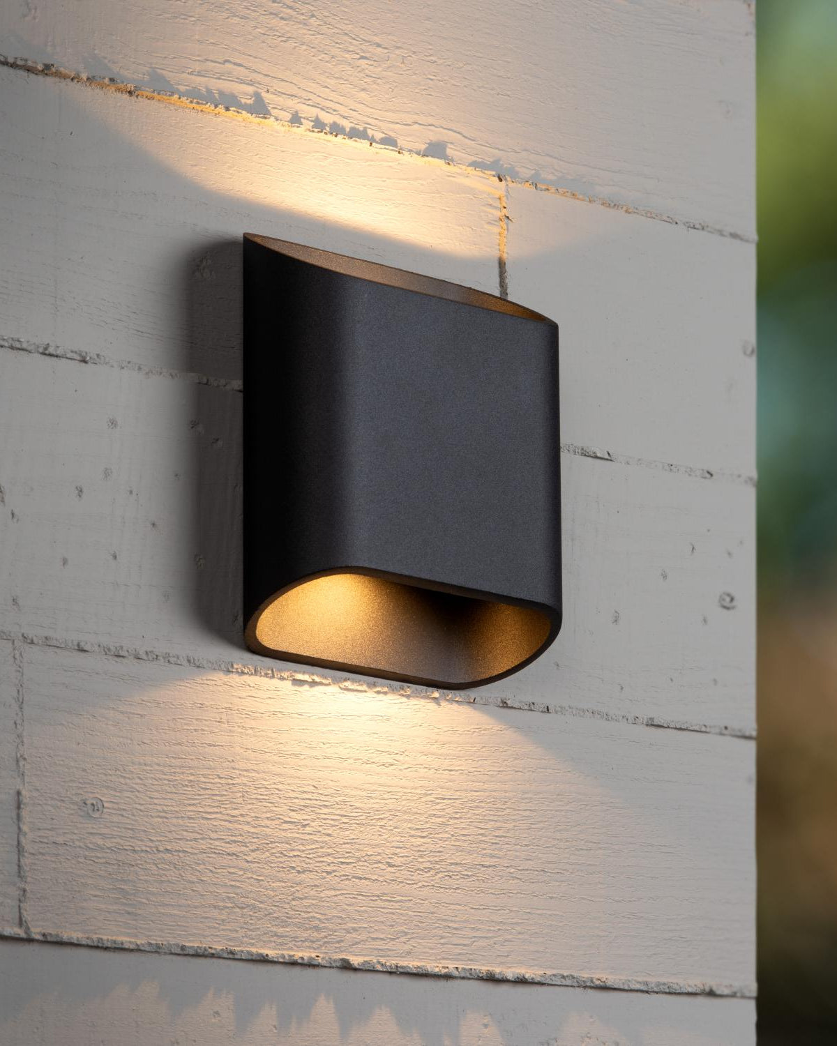 Wandlamp Atila buiten/badkamer ovaal schuin incl. LED